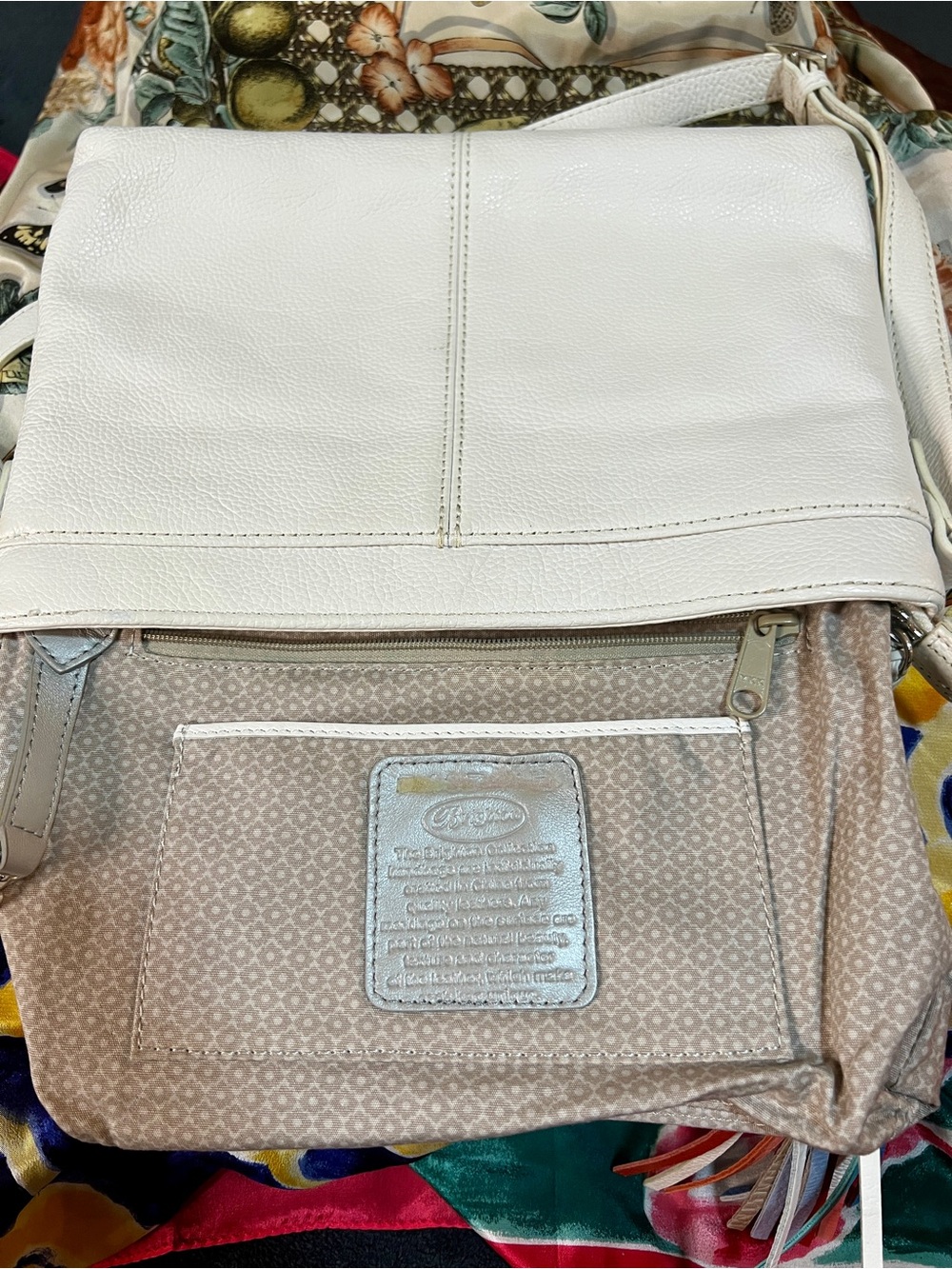 Brighton Barbados White Leather Muti City Organizer Tassel Magnetic Crossbody - Picture 6 of 17